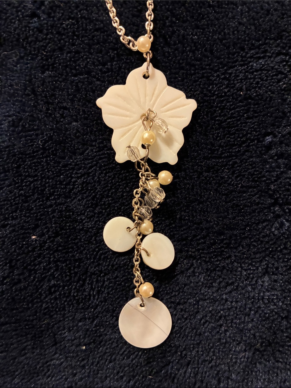 Avon Cream Shell Blossom Pendant Necklace with Gold-Tone Chain